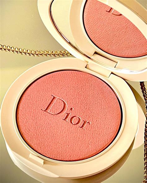 dior 06 coral glow|Dior Forever Couture Luminizer Intense Highlighting Powder .